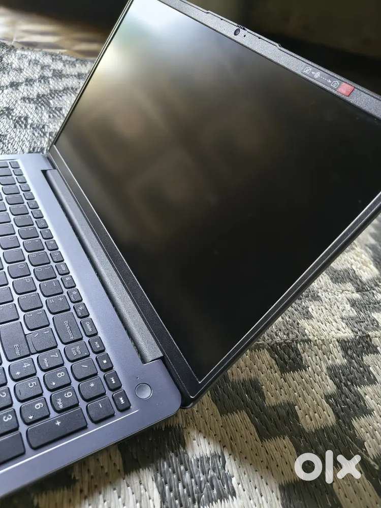 URGENT SALE: Lenovo IdeaPad 12th Gen /8GB /

512GB SSDMint Condition