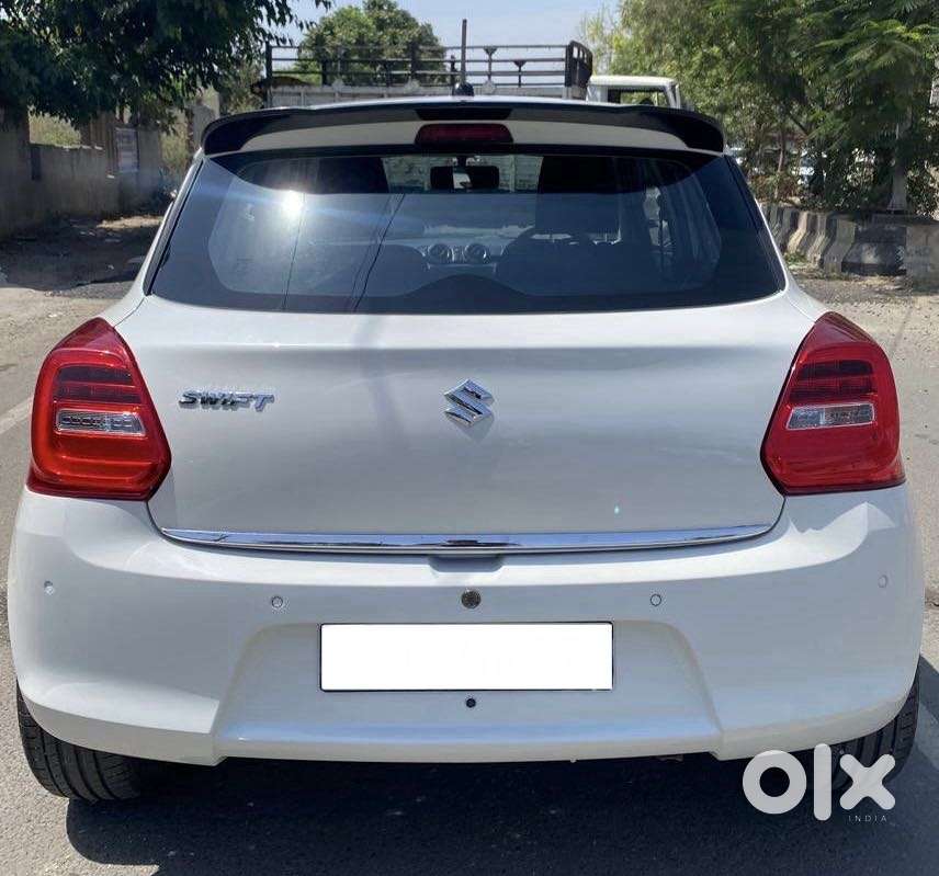 Maruti Suzuki Swift Vxi + Manual, 2023, Petrol