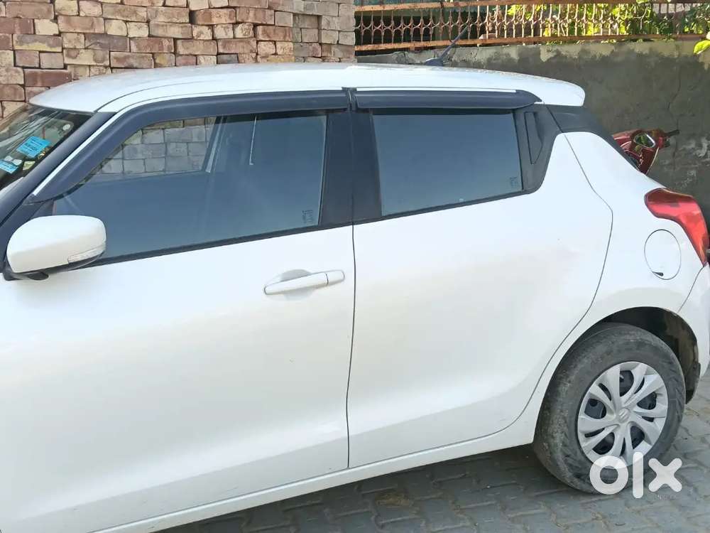 Maruti Suzuki Swift 2023 Petrol 27000 Km Driven