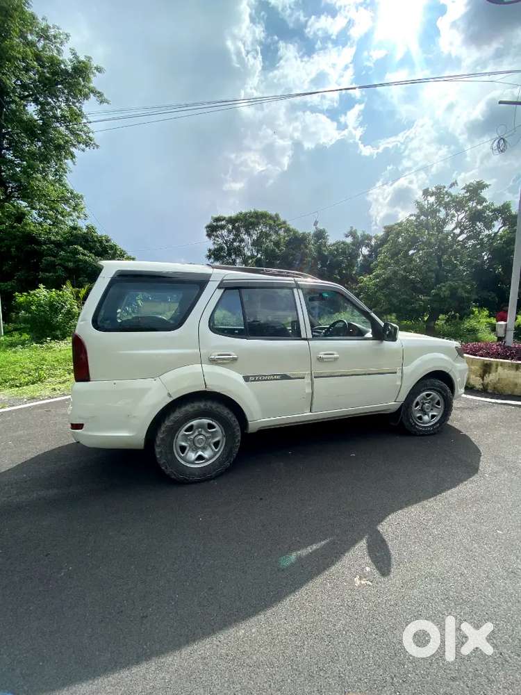 Tata Safari Storme 2013 Diesel Car