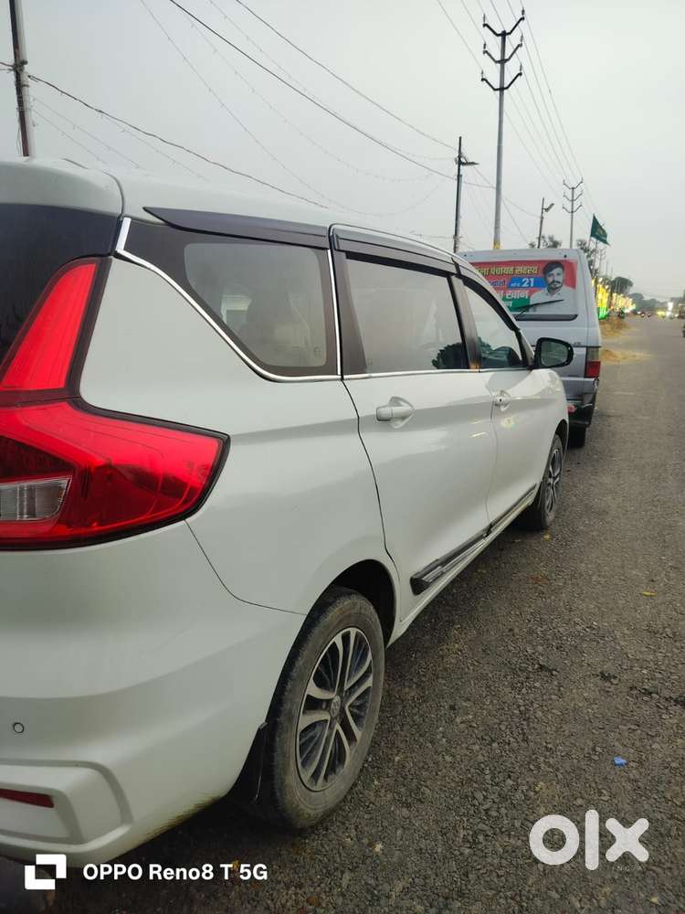 Maruti Suzuki Ertiga Vxi 2025