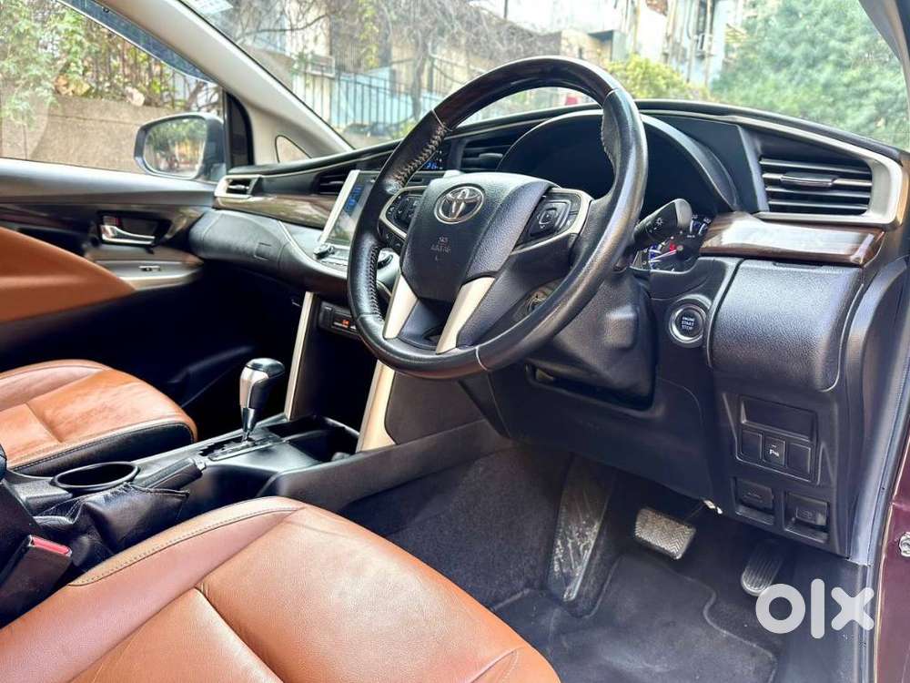 Toyota Innova Crysta 2.8z Automatic, 2016, Diesel
