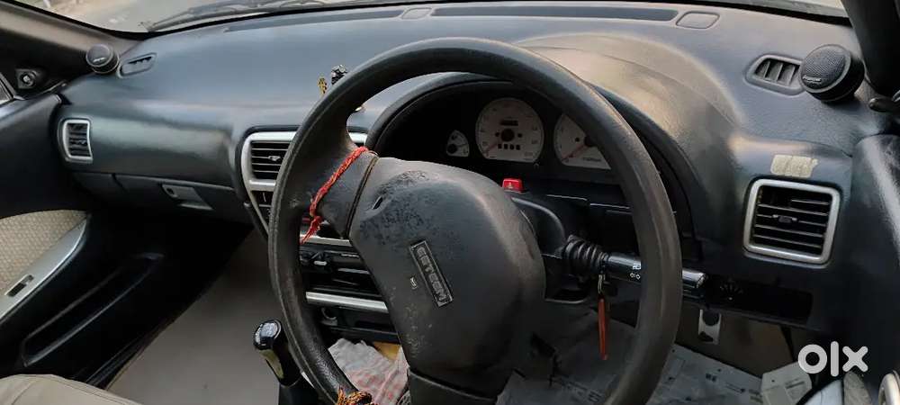 Maruti Suzuki Esteem 2006