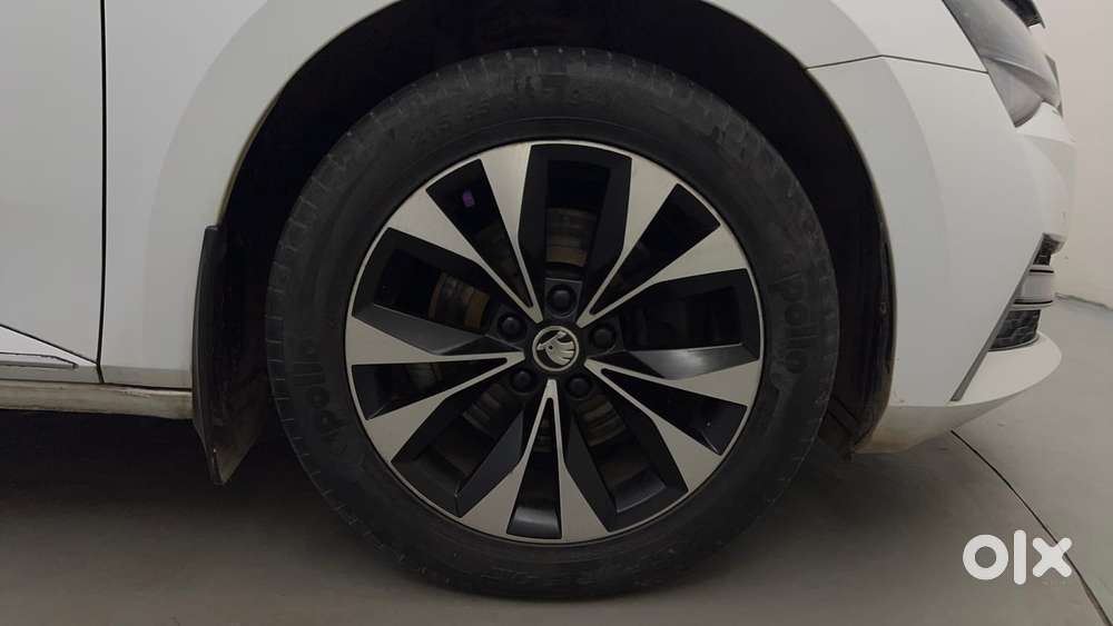 Skoda Superb L&k 1.8 Tsi At, 2020, Petrol