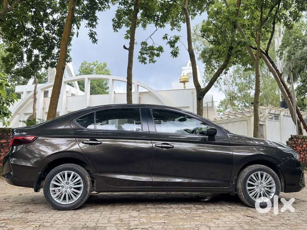 Honda City 1.5 V 5th Gen I-vtec Mt, 2022, Petrol