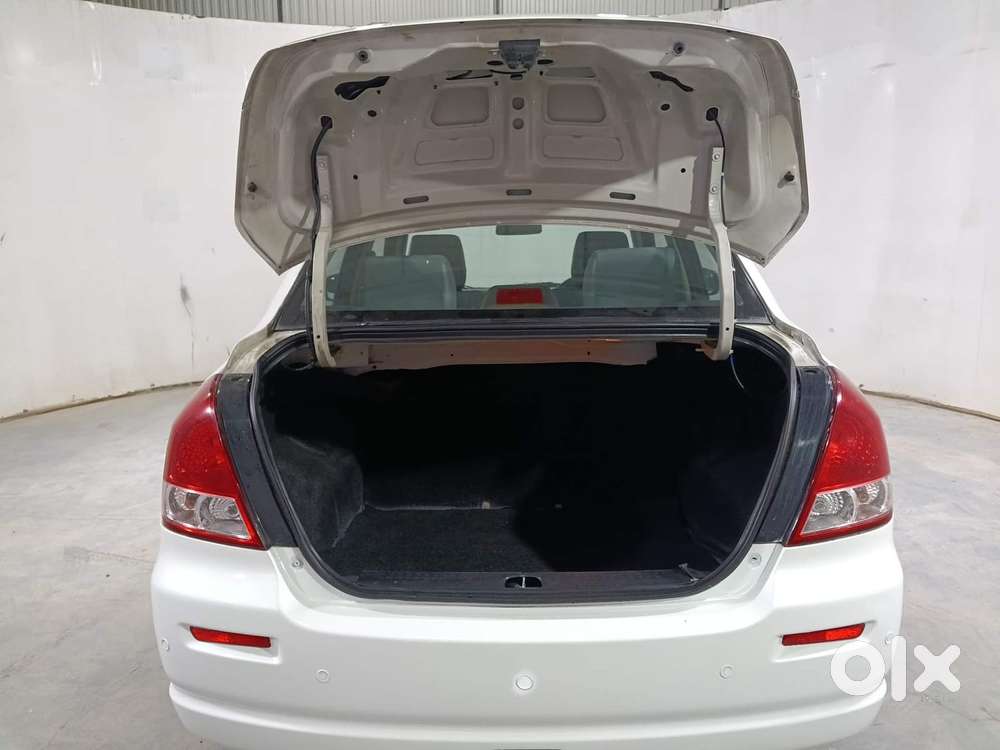 Maruti Suzuki Swift Dzire 1.2 Vxi Bsiv, 2011, Petrol