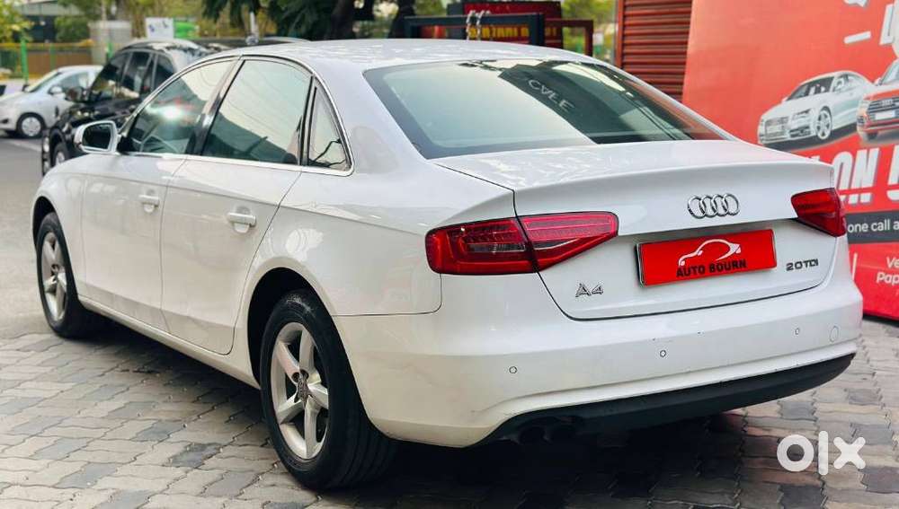Audi A4, 2012