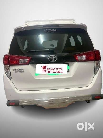 Toyota Innova Crysta [2020-ongoing] 2.4 Gx 8 Str, 2025, Diesel