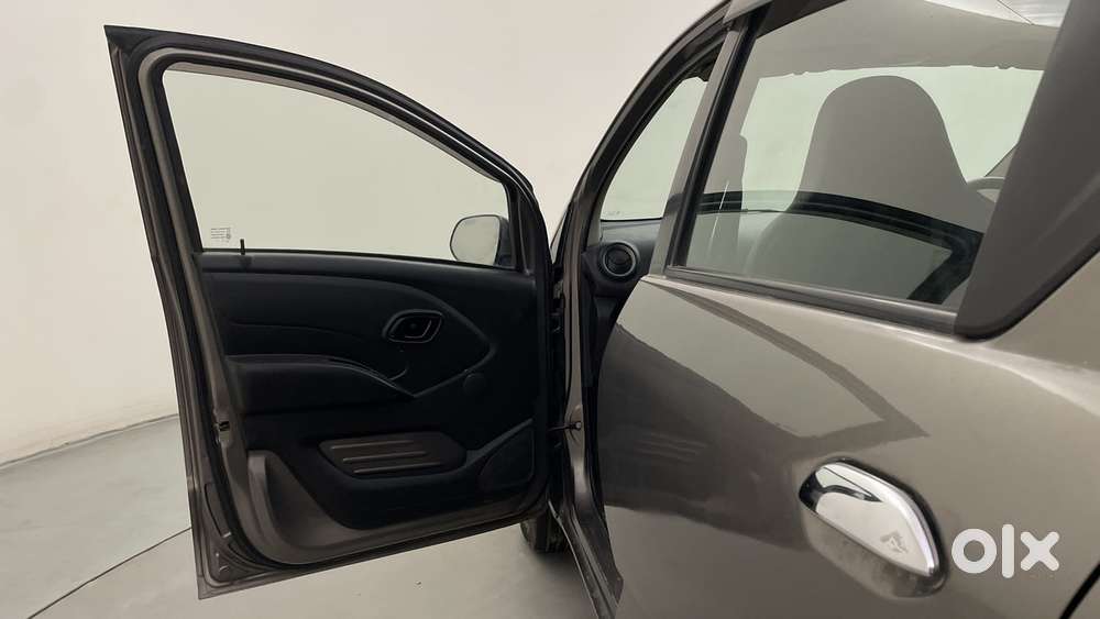 Datsun Redigo T Option, 2017, Petrol