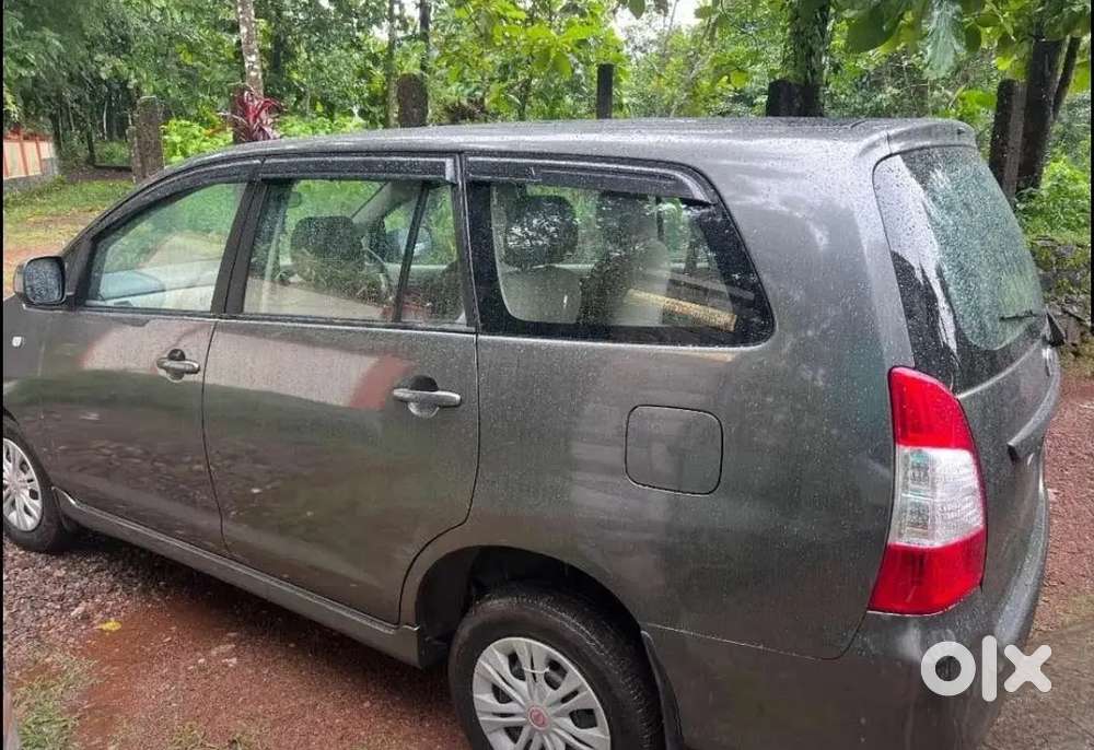 Toyota Innova 2012 Diesel 98k Kilometers
