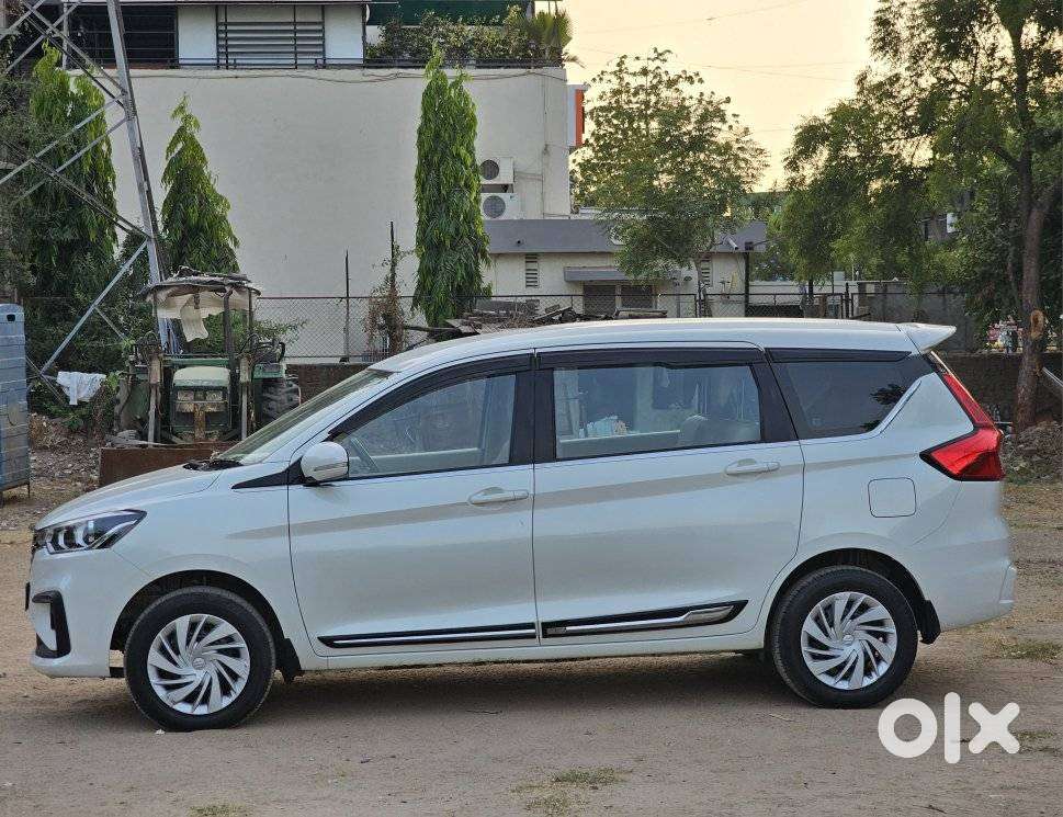 Maruti Suzuki Ertiga 1.5 Vxi, 2024, Cng & Hybrids