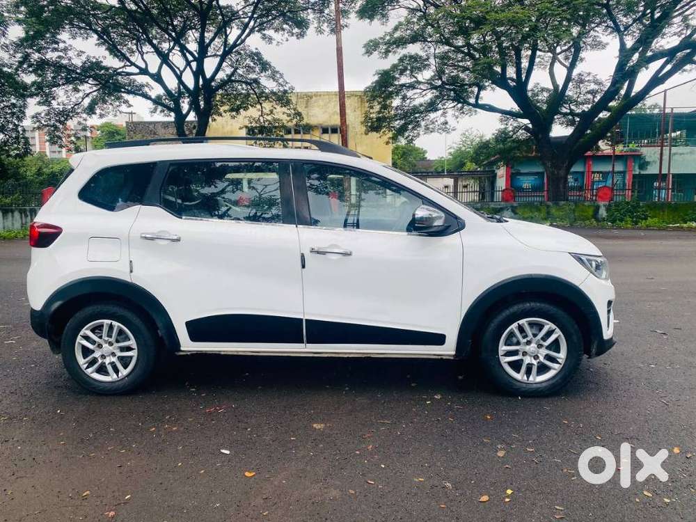 Renault Triber Rxt, 2022, Petrol