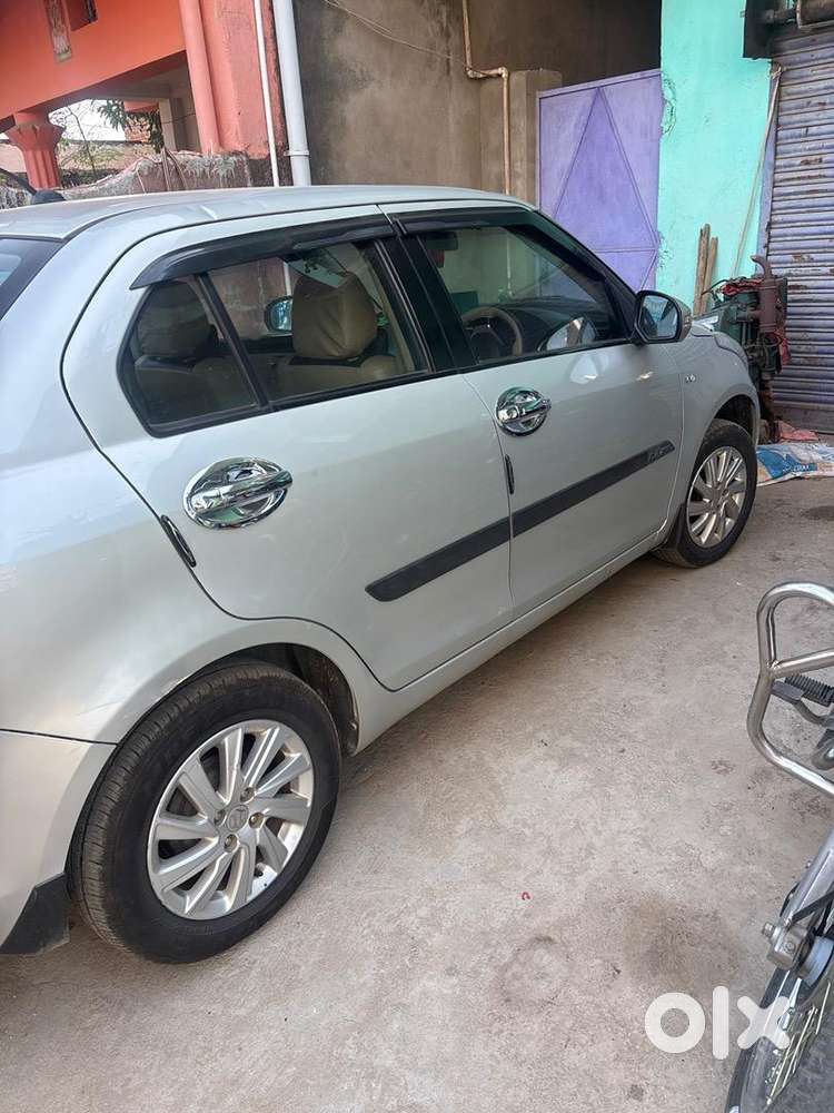 Maruti Suzuki Swift Dzire 2017 Petrol 145000 Km Driven