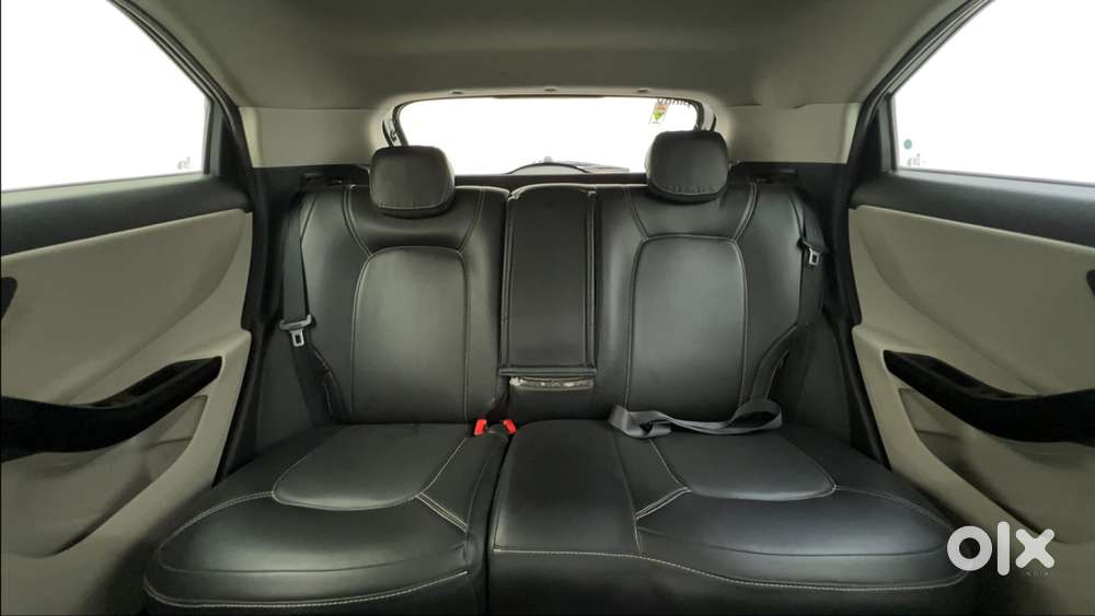 Tata Nexon 1.2 Revotron Xz Plus, 2022, Petrol
