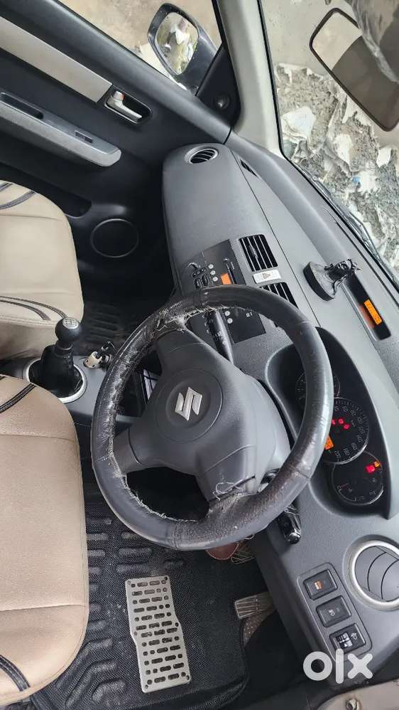 Maruti Suzuki Swift Dzire 2011-12