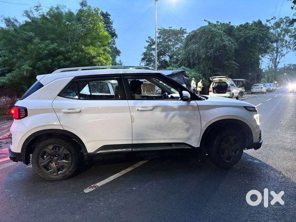 Hyundai Venue E 1.2 Petrol, 2024, Petrol