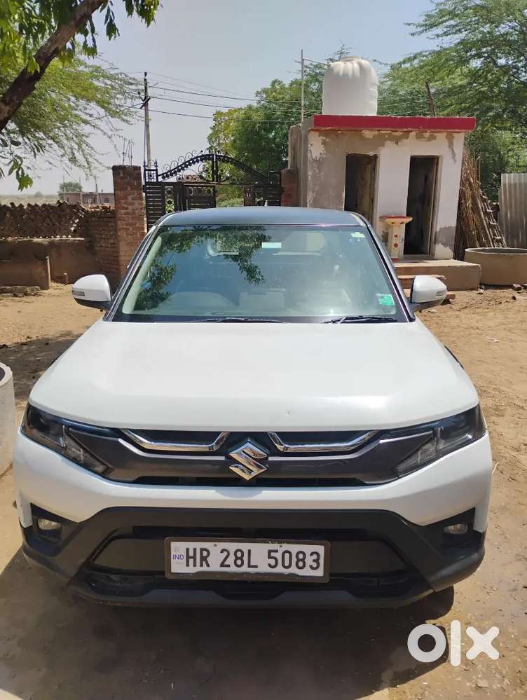 Maruti Suzuki Brezza 2024 Petrol Well Maintained