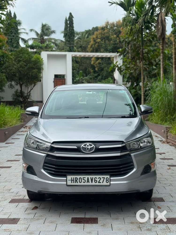 Toyota Innova Crysta 2017 Diesel Well Maintained