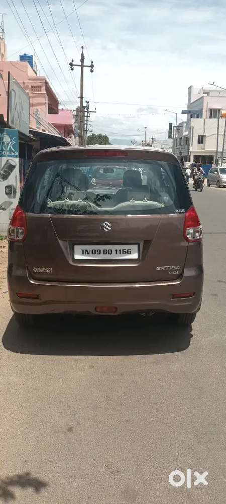 2012 Maruti Suzuki Ertiga. Company Service.. 4 New Apollo Tyresl