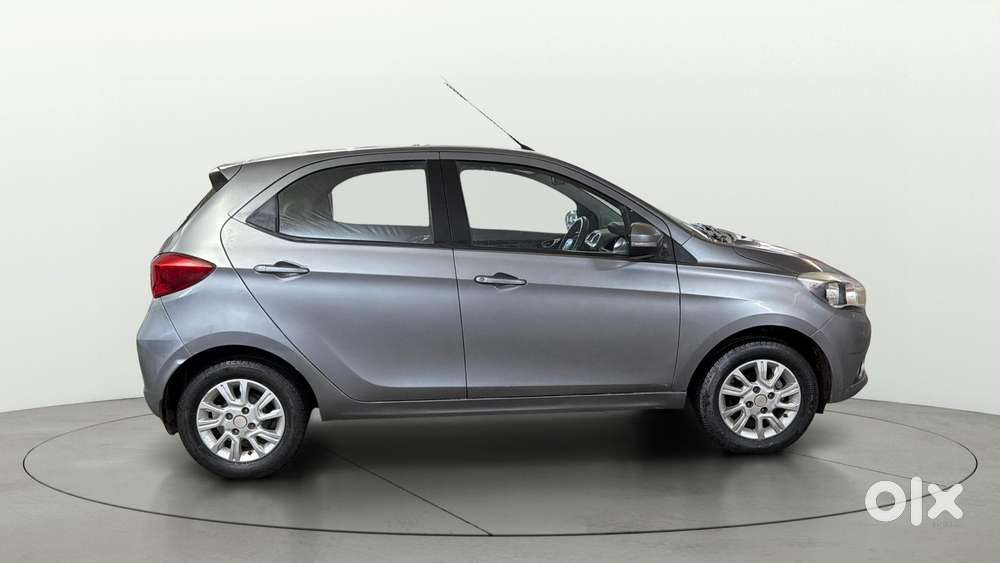 Tata Tiago 1.2 Revotron Xza, 2018, Petrol