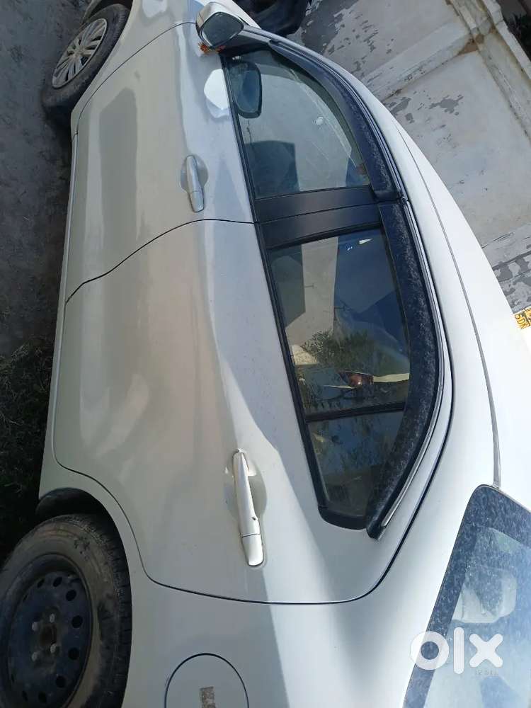 Maruti Suzuki Dzire 2018 Petrol 65000 Km Driven