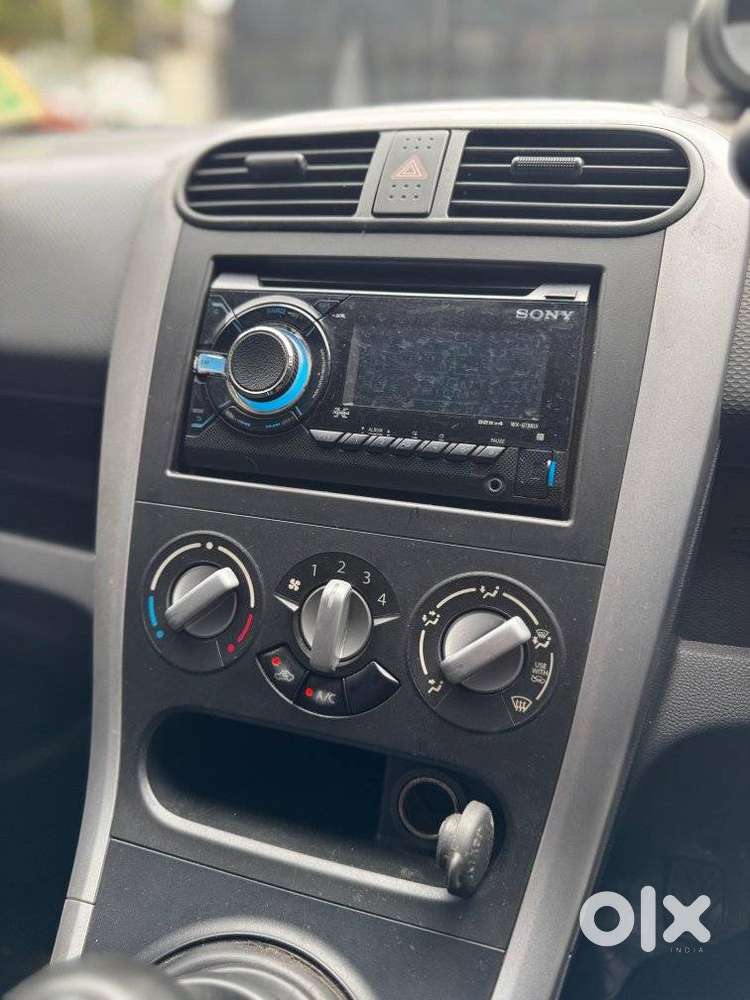 Maruti Suzuki Ritz Vxi, 2014, Petrol