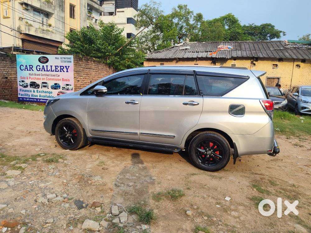 Toyota Innova Crysta 2.4 V, 2017, Diesel