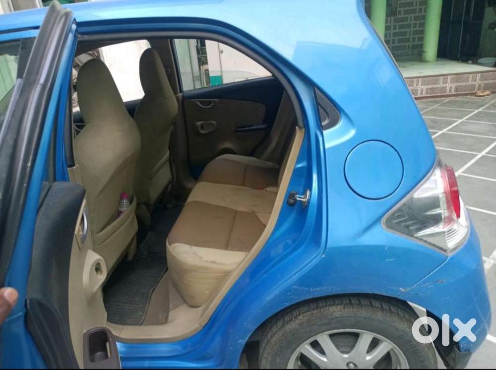 Honda Brio 2011-2013 V Mt, 2012, Petrol