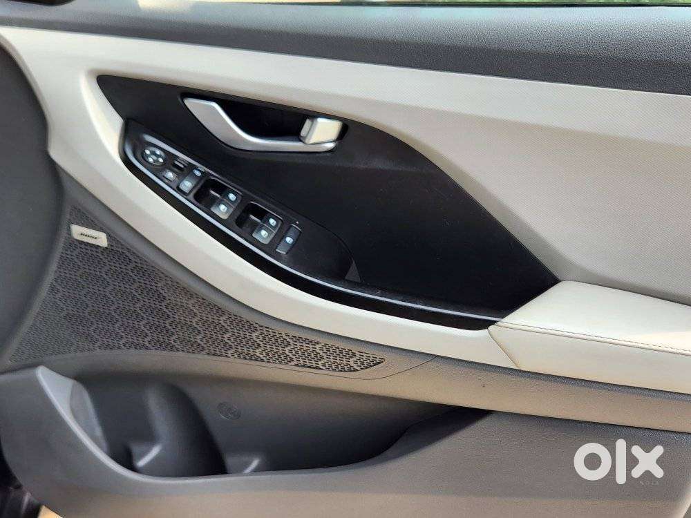 Hyundai Creta Sx (o) 1.5 Petrol Cvt, 2024, Petrol
