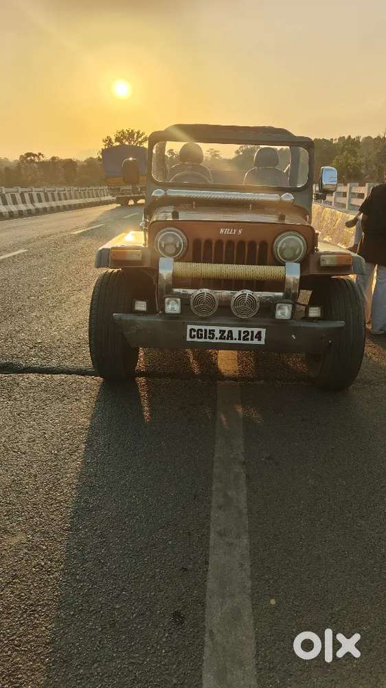 Mahindra Jeep Classic 2000