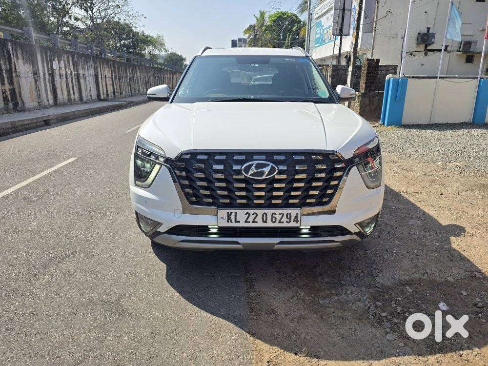 Hyundai Alcazar Signature, 2022, Petrol