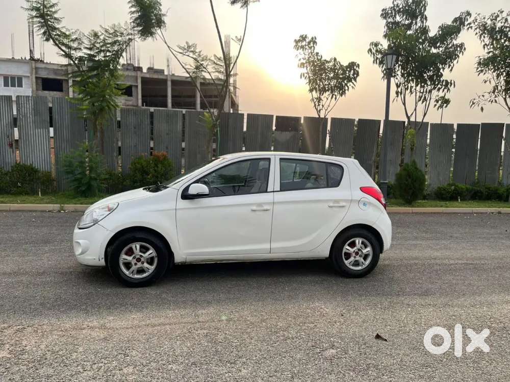 Hyundai I20 2010 Petrol 76000 Km Driven