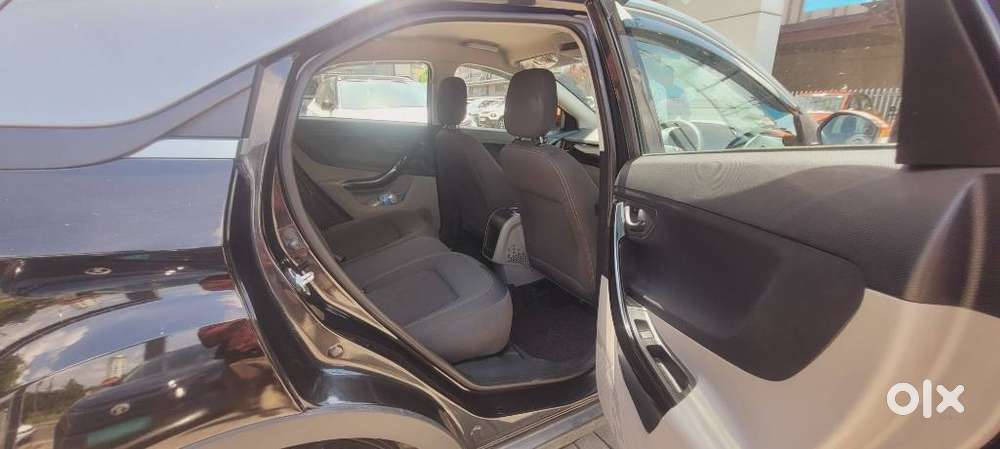 Tata Nexon Kraz Plus Amt, 2020, Petrol