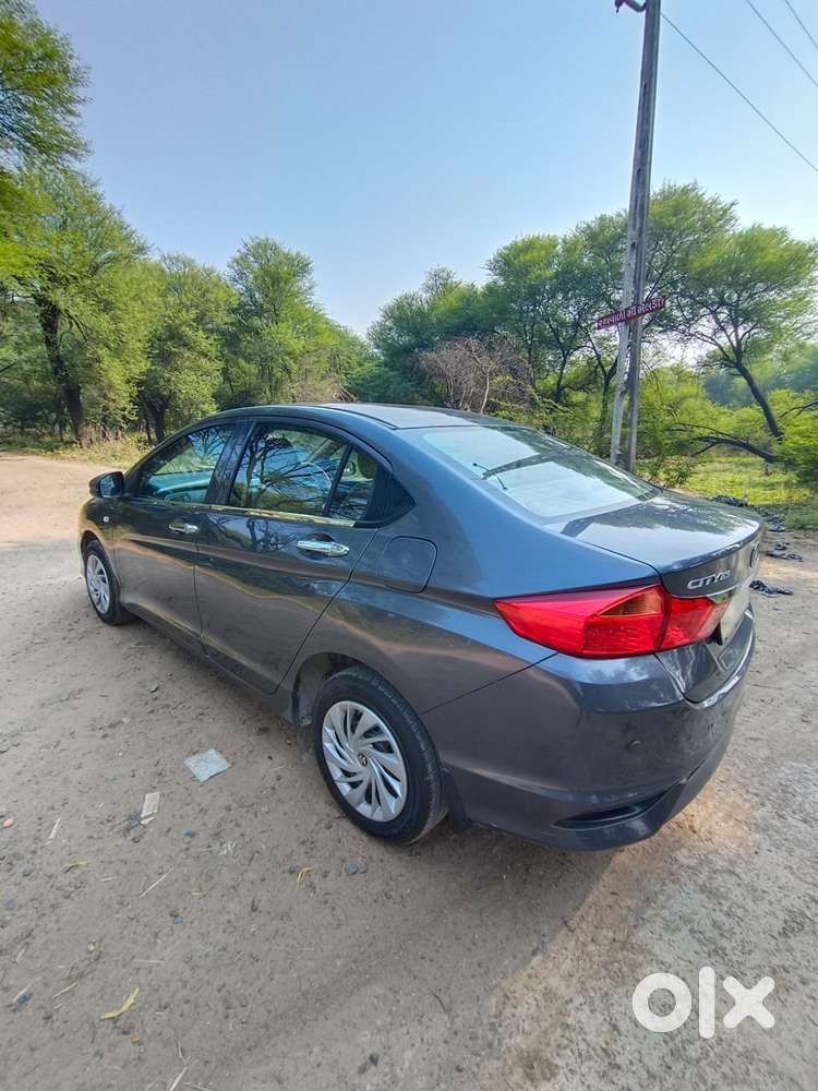 Honda City I-vtec V, 2017, Petrol