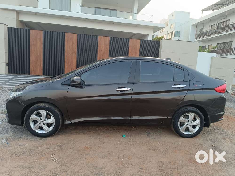 Honda City 2015-2017 I Vtec V, 2016, Petrol