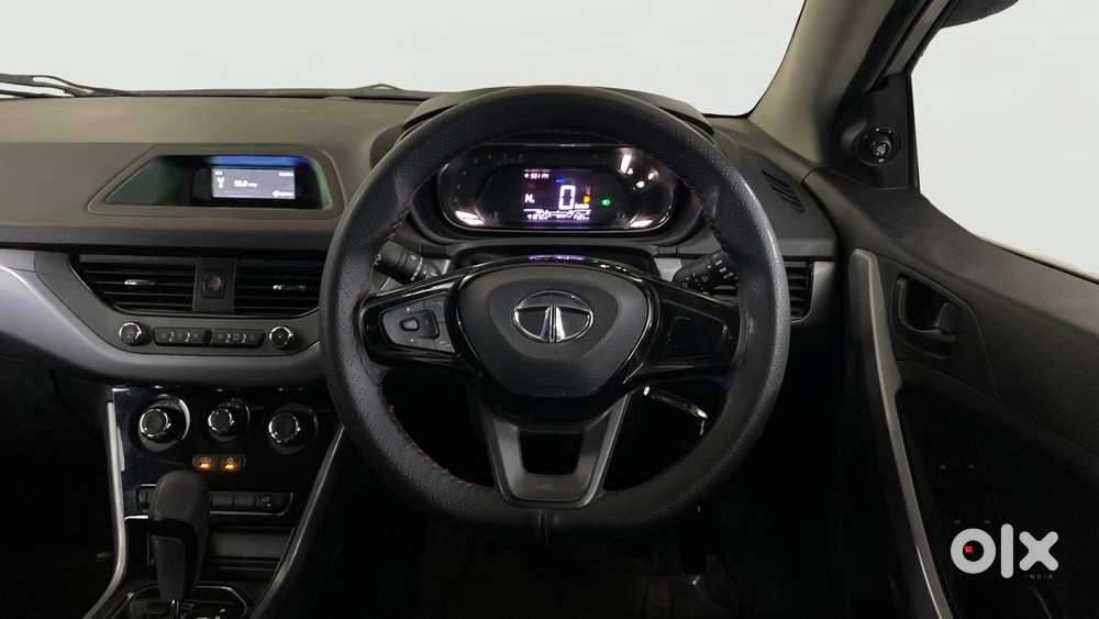 Tata Nexon 1.5 Revotorq Xma Amt (s), 2021, Petrol