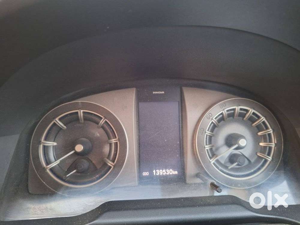 Toyota Innova Crysta 2.8 Zx At, 2016, Diesel