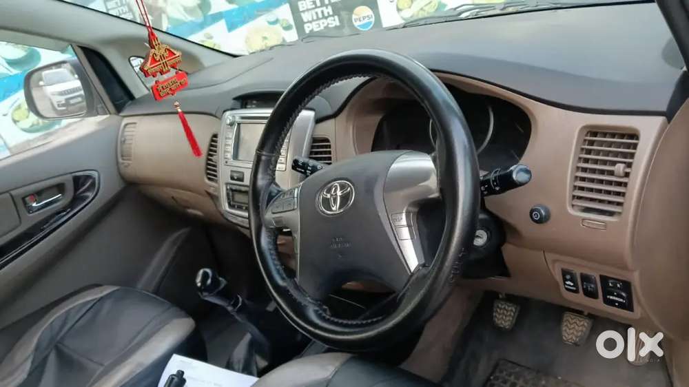 Toyota Innova 2015 Diesel 150000 Km Driven
