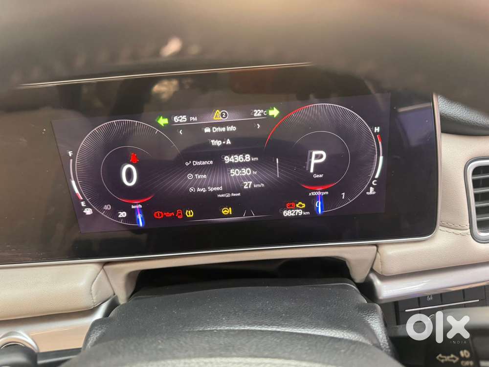 Mahindra Xuv700 2.0 Ax 7 Petrol At Str, 2021, Petrol