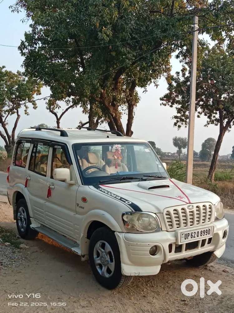 Gaadi Mst Hai Ingen Me Bilkul Chhed Chhad Nhi Hua Hai