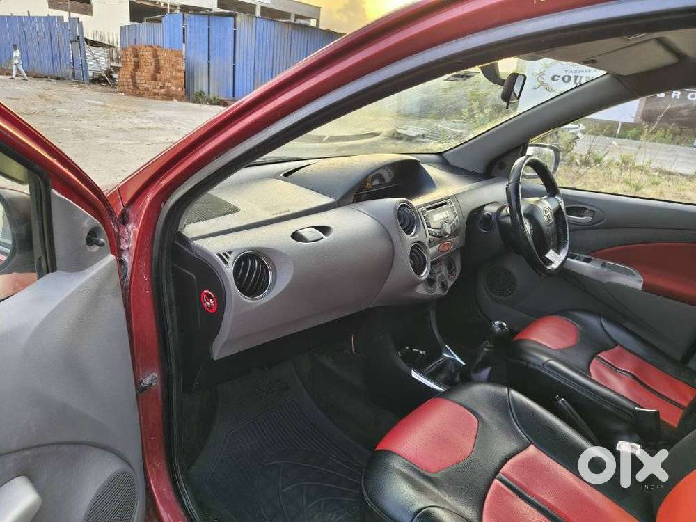 Toyota Etios 2010-2012 Vx, 2011, Petrol