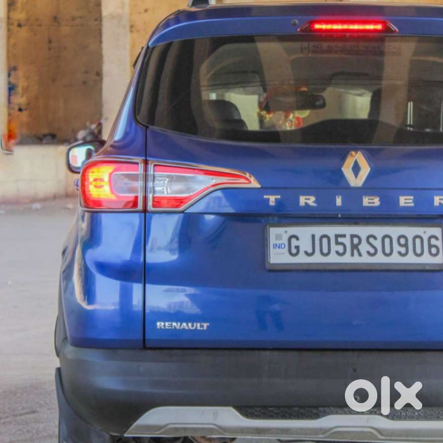 Renault Triber Rxt, 2022, Petrol