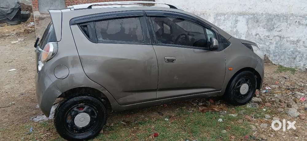 3/4 Month Baki Hn Service Abhi Karai H Dl No..hai