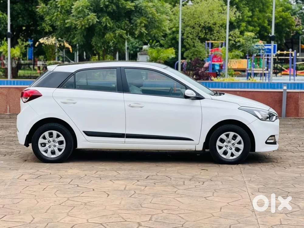 Hyundai I20 Sportz 1.2 Bs-iv, 2017, Petrol