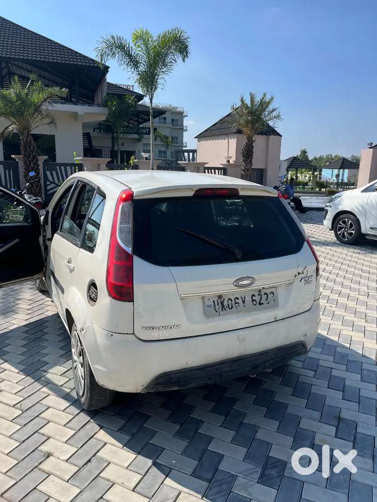 Ford Figo Diesel Titanium 2012