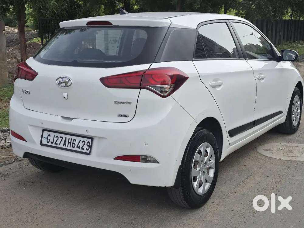 Hyundai Elite I20 Sportz 2015 , Genuine Kilometers