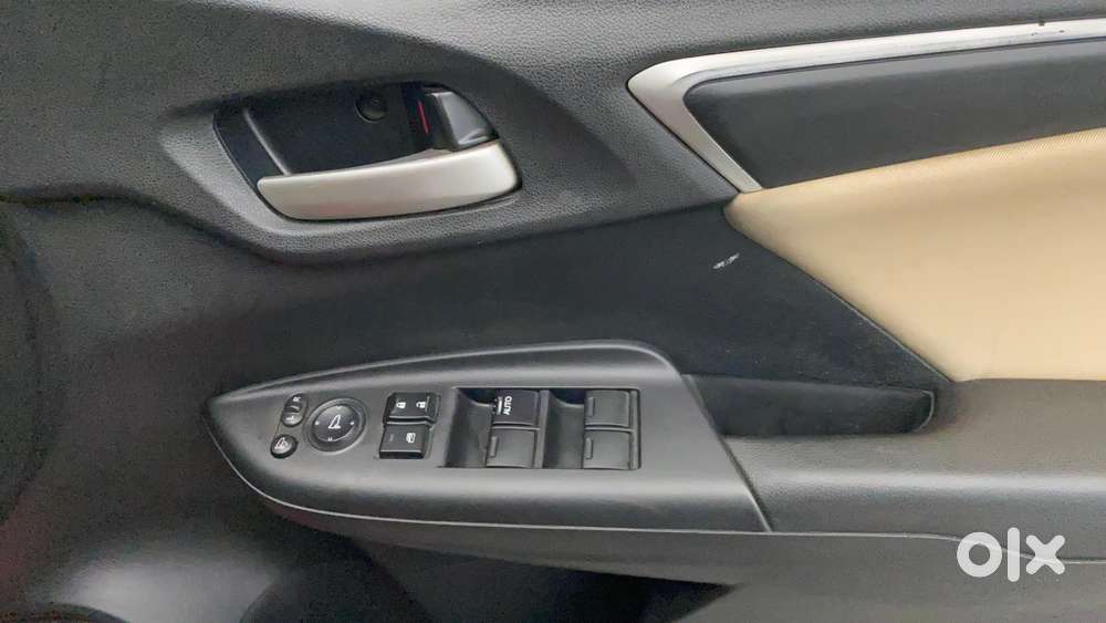 Honda Jazz [2020-2023] 1.2 Vx I-vtec Mt, 2021, Petrol