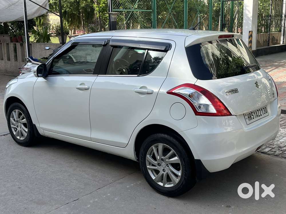 Maruti Suzuki Swift Vvt Zxi, 2014, Petrol