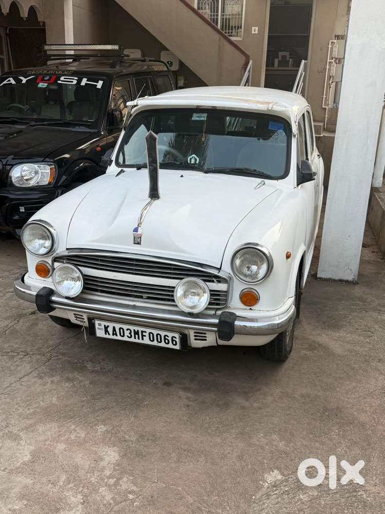Ambassador Classic Car 2003