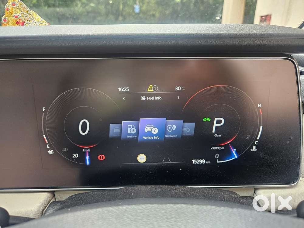 Mahindra Xuv700 2.2 Ax 7 Diesel At Luxury Pack Str, 2024, Diesel